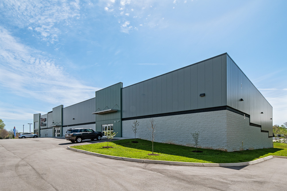 Deane Hill Storage exterior - drive aisle and loading canopy